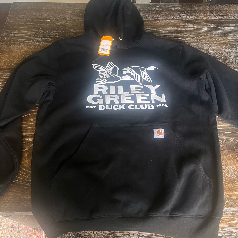 OFFICIAL MERCH NEW W/ TAGS 
RILEY GREEN 
DUCK CLUB CARHARTT HOODIE
ADULT MEDIUM